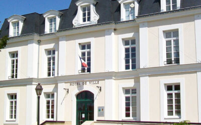 L&rsquo;Hôtel de Ville ou l’ancien hôpital hospice